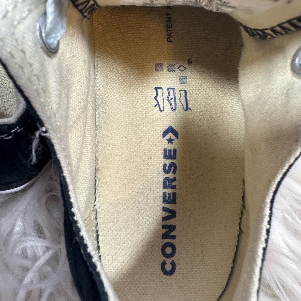 Converse Chuck Taylor‎ Toddler Sneakers size 9 boys or girls - Picture 8 of 8
